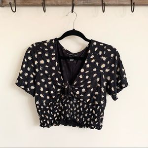 AE floral smocked tie-front tee in black
